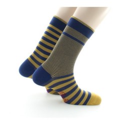 Chaussettes rayées asymétriques