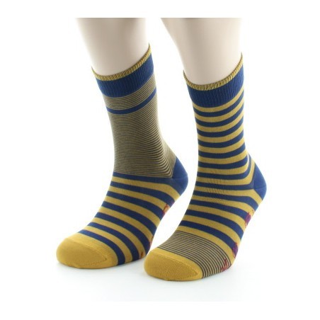 Chaussettes rayées asymétriques