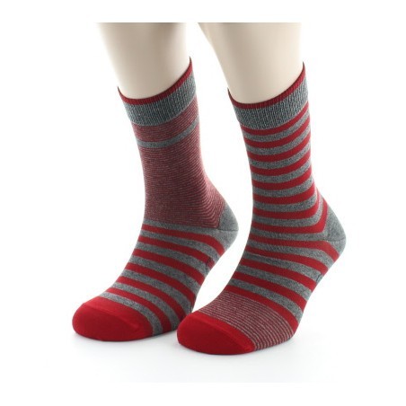 Chaussettes rayées asymétriques