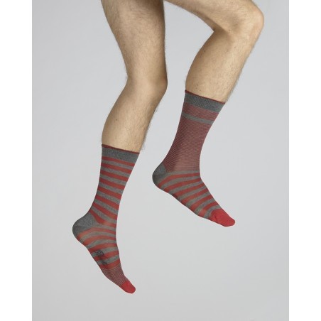 Chaussettes rayées asymétriques