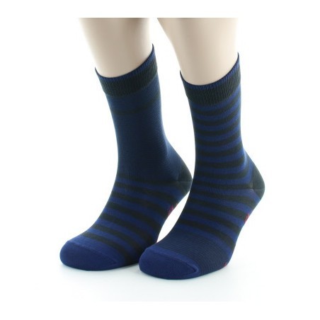 Chaussettes rayées asymétriques
