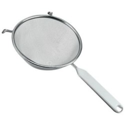 Passoire 18 cm tamis moyen