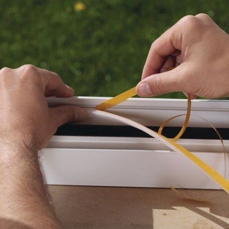 Calfeutrer mousse porte et fenetre 10mx15mmx6mm blanc